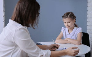 Cuándo llevar a mi hijo al psicólogo